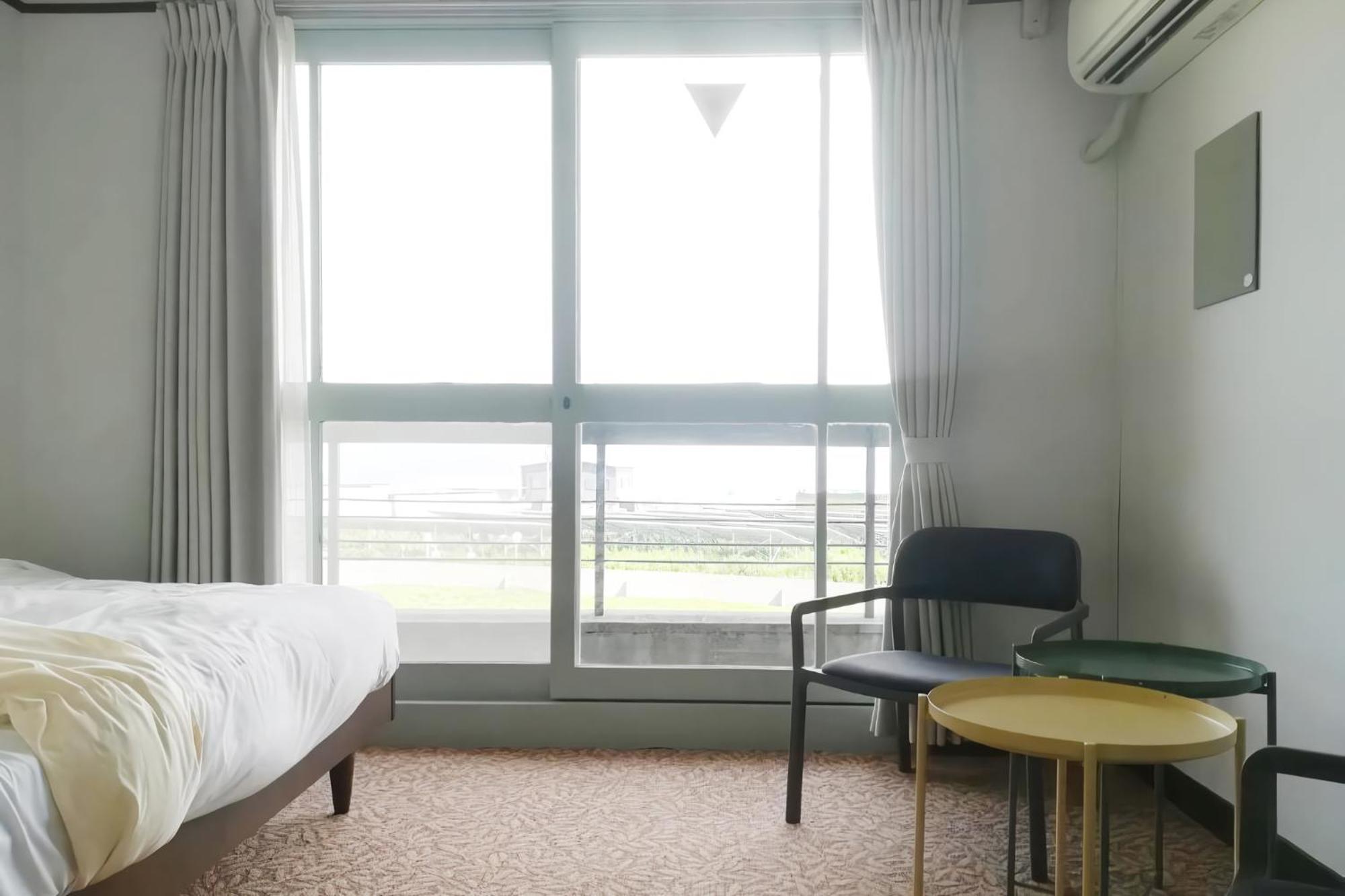 J-Hoppers Lake Biwa Guesthouse Ōtsu Zimmer foto